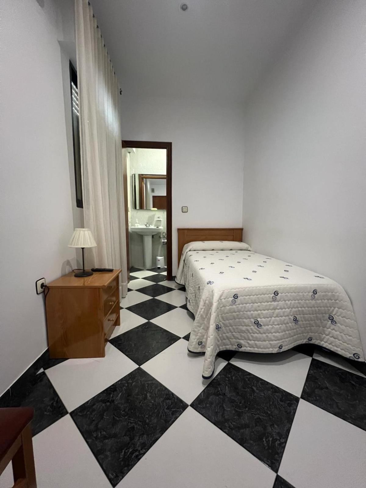 Hostal Los Amigos Siruela Eksteriør bilde